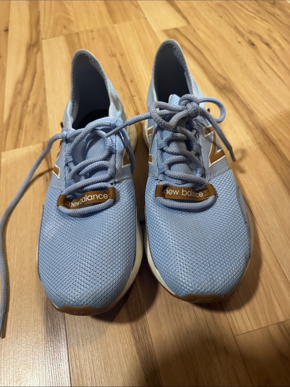 New Balance Women’s Shoes with Gold Accents youth size 5.5. Women’s size 7. $25